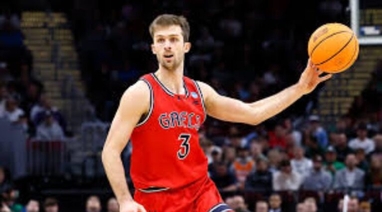 lakers sign marčiulionis son